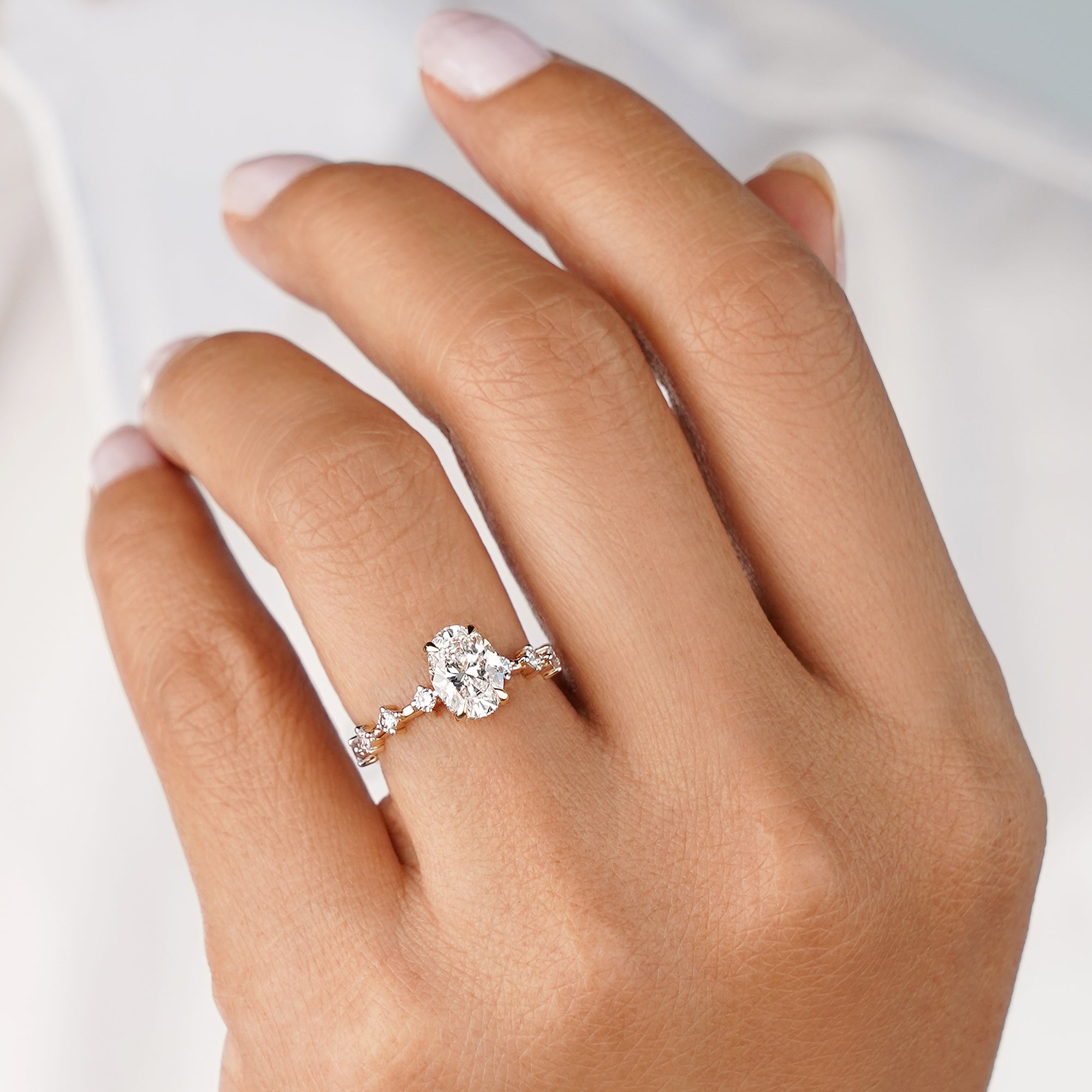 1.9 Carat Oval Lab-grown Distance Diamonds - Solid 14K Yellow Gold