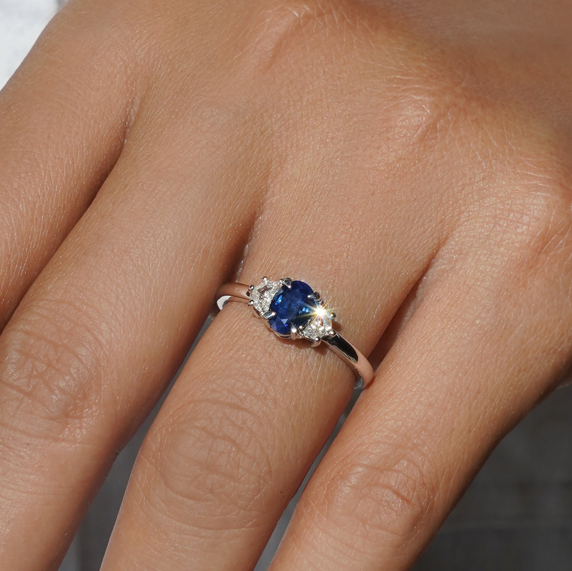 Blue Sapphire With 2 Epaulette Side Diamond Ring - Solid 14K White Gold | BITS OF BALI JEWELRY