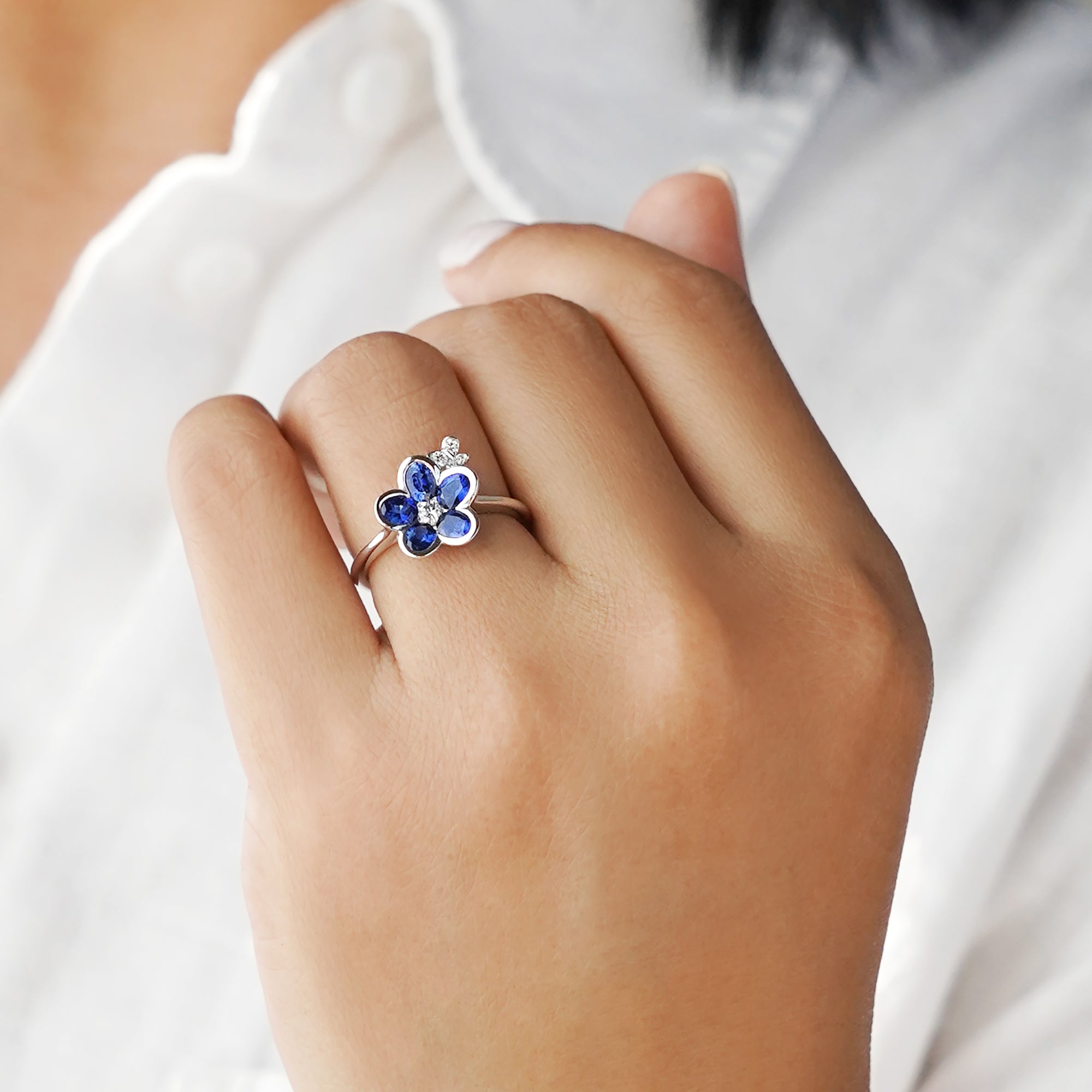 Blue Sapphire Flower Ring - Solid 18k White Gold | BITS OF BALI JEWELRY