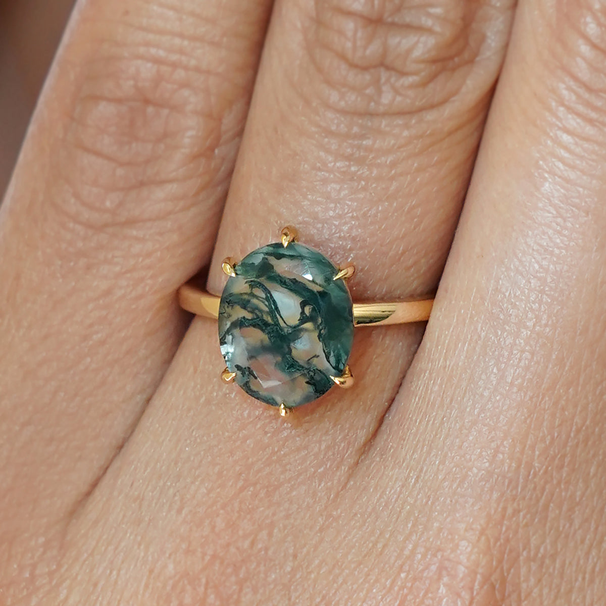 •FACETED MOSS AGATE - OVAL• prong set silver ring (size 8)