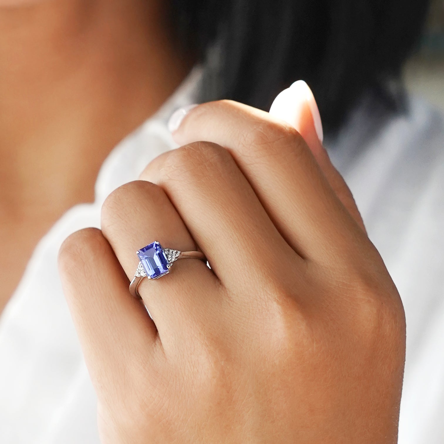 Tanzanite With Side Diamonds - 14k White Gold | BITS OF BALI JEWELRY