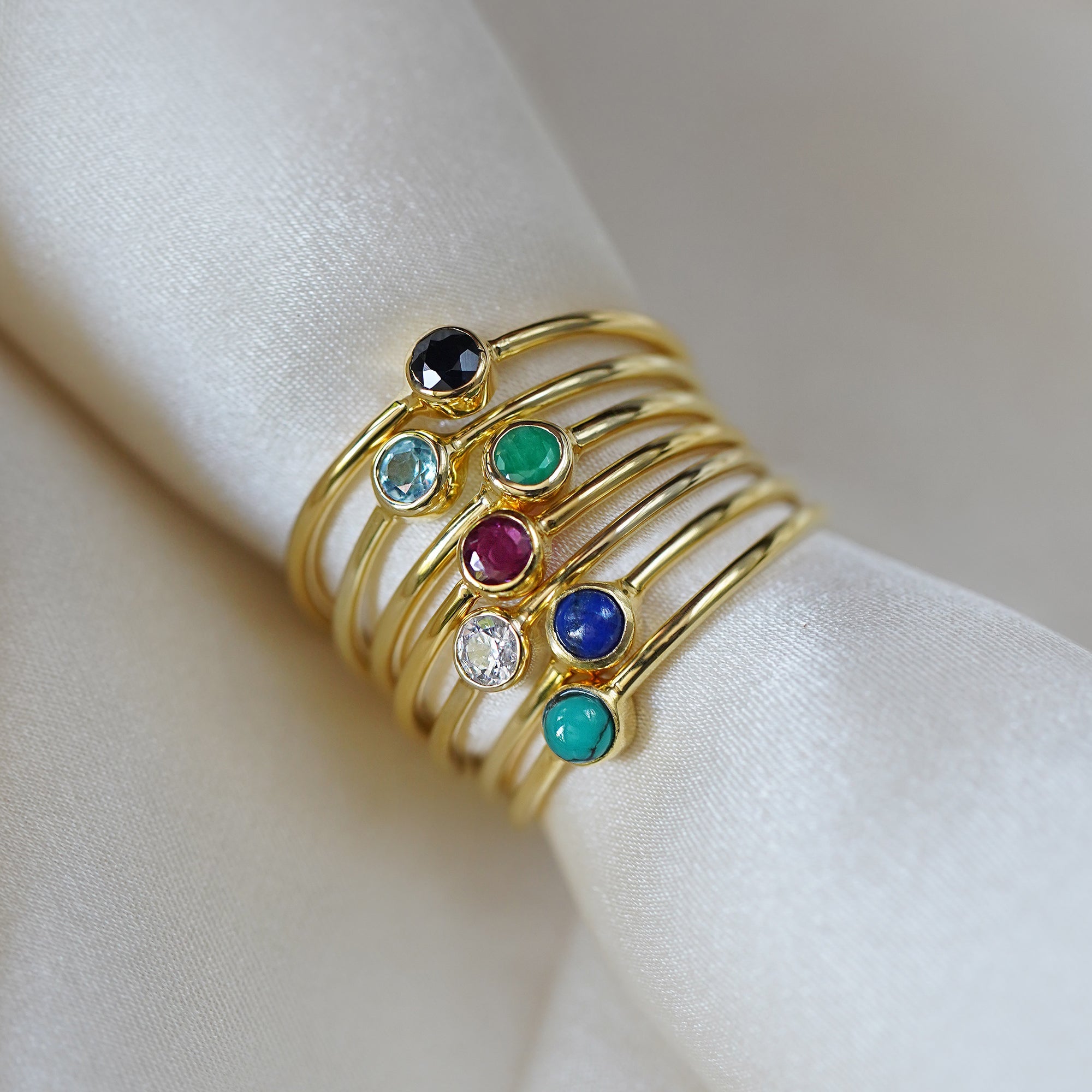 Dipta Tiny Single Bubble Ring - Emerald | BITS OF BALI JEWELRY