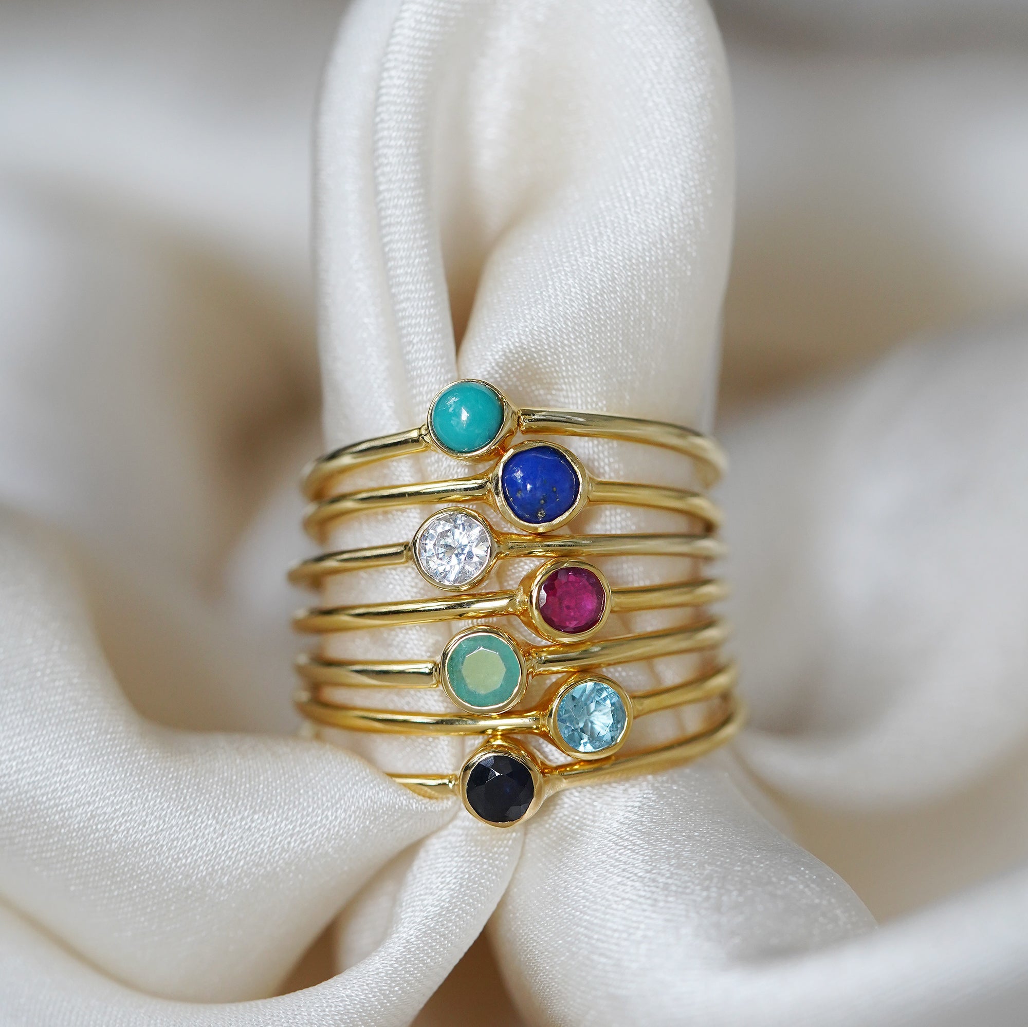 Dipta Tiny Single Bubble Ring - Emerald | BITS OF BALI JEWELRY