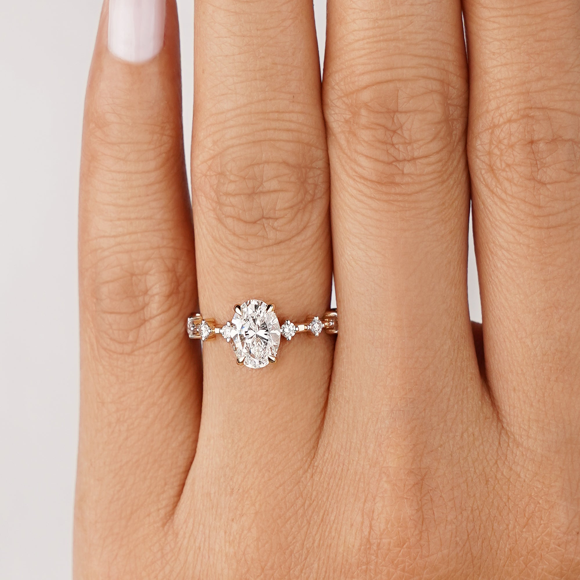 1.9 Carat Oval Lab-grown Distance Diamonds - Solid 14K Yellow Gold