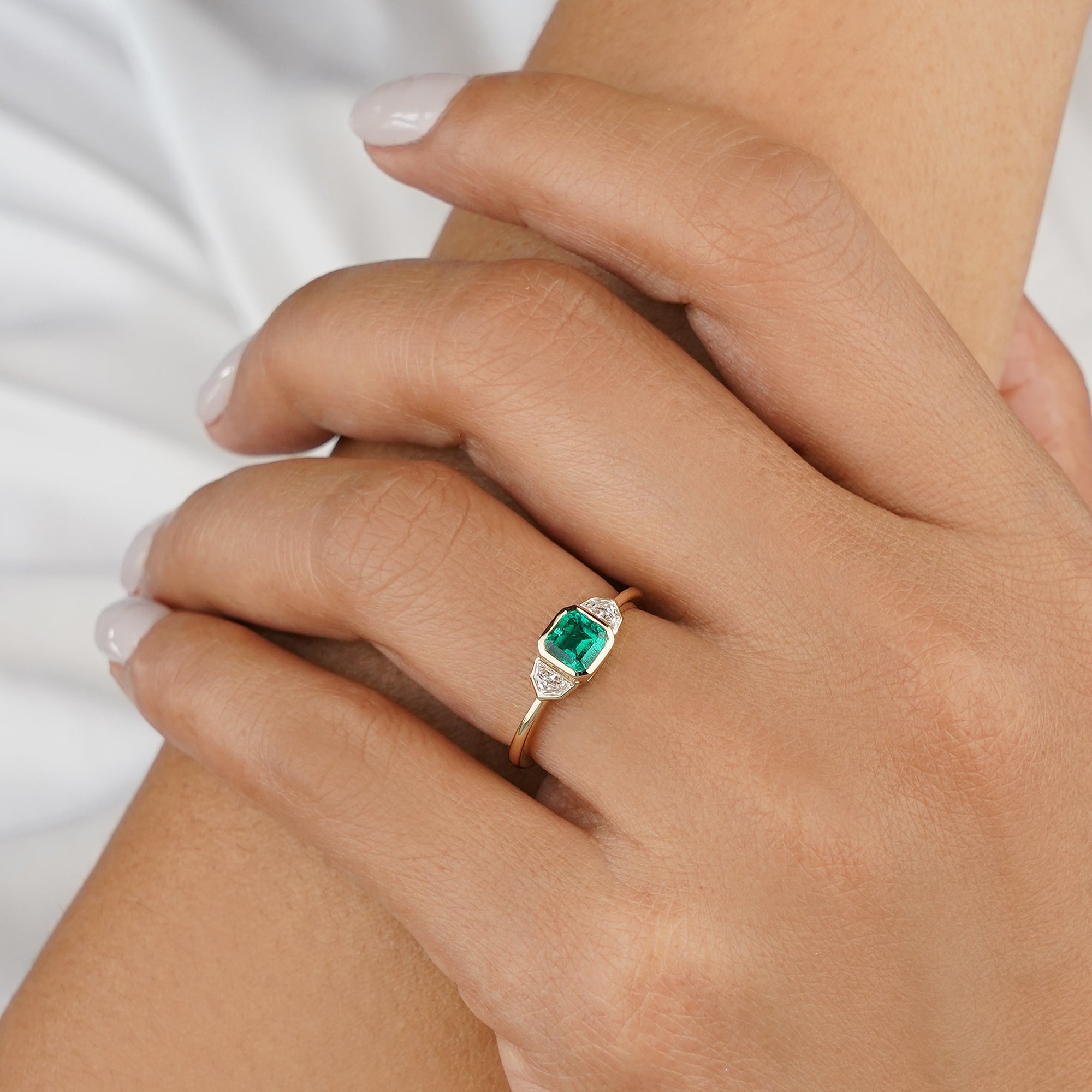 0.58 Carat Asscher-cut Muzo Colombian Emerald with Cadillac Natural Side Diamonds - Solid 14K Yellow Gold