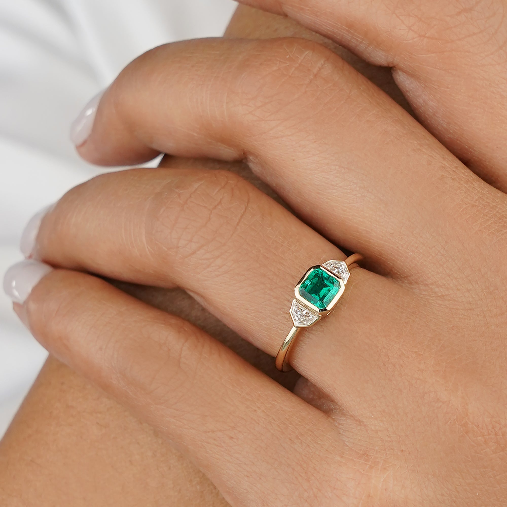 0.58 Carat Asscher-cut Muzo Colombian Emerald with Cadillac Natural Side Diamonds - Solid 14K Yellow Gold