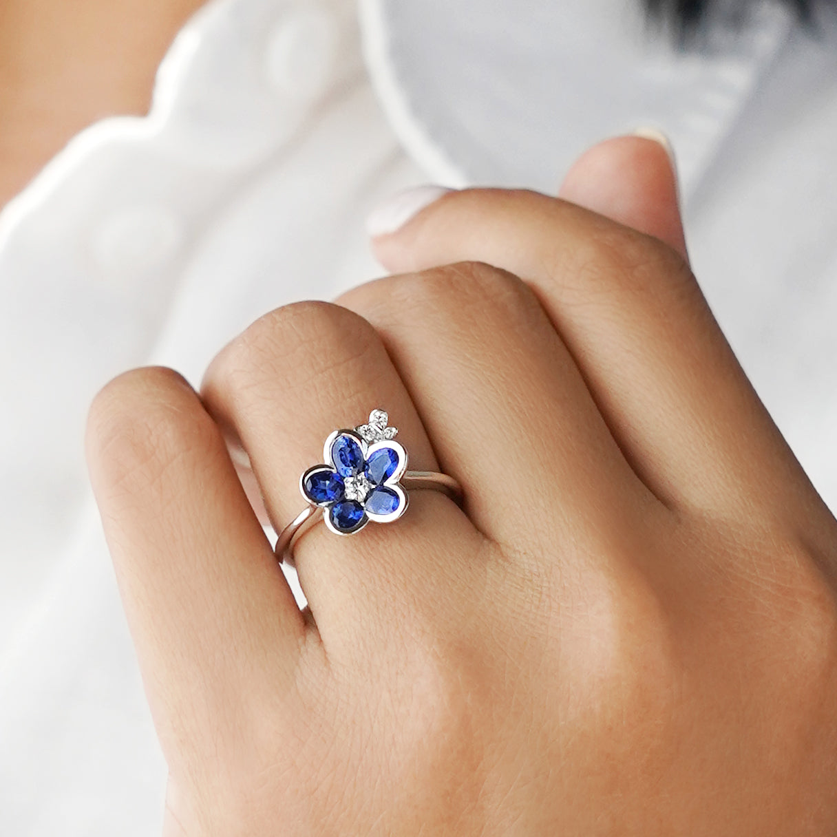 Blue Sapphire Flower Ring - Solid 18k White Gold | BITS OF BALI JEWELRY