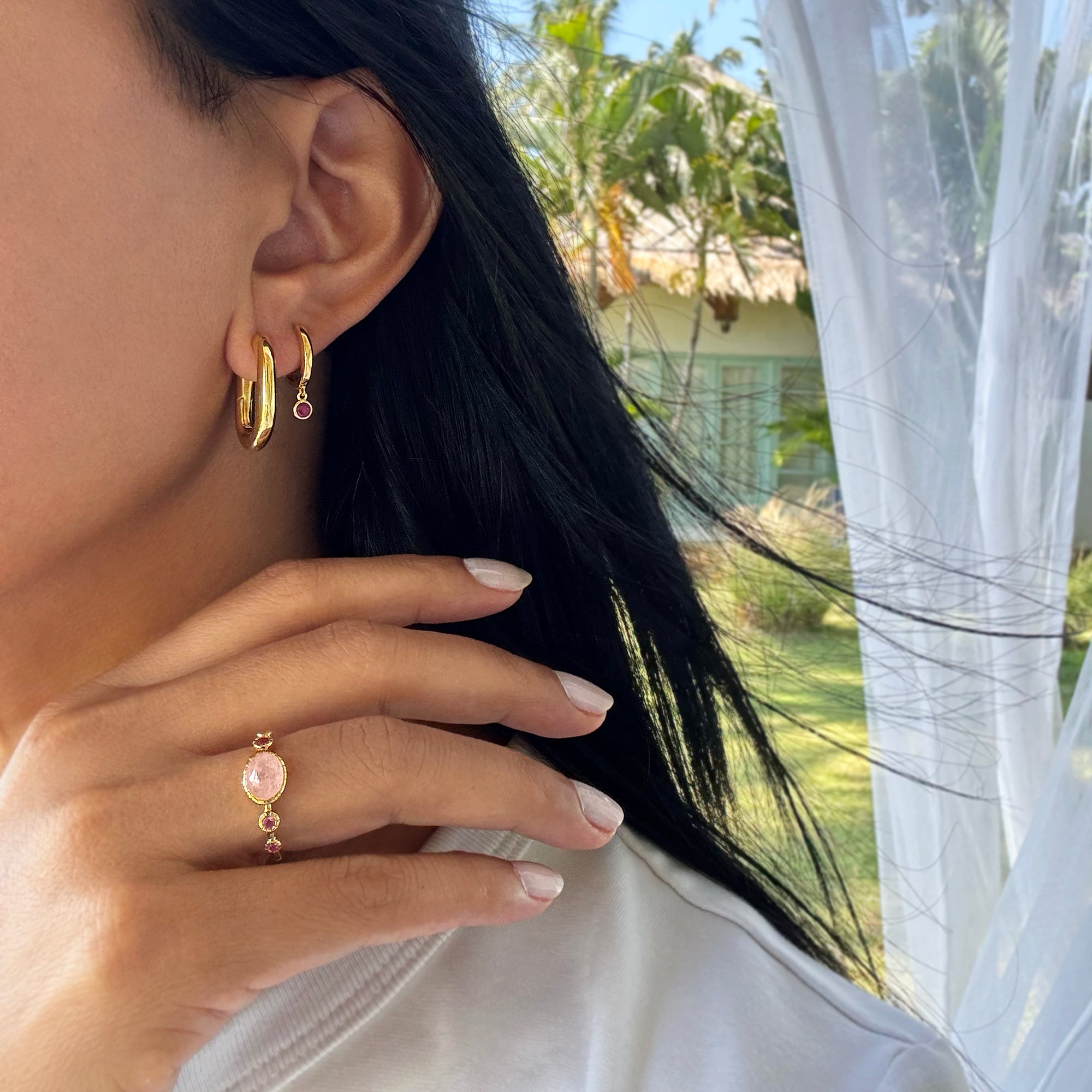 Oval Medium Hoop Earrings - Gold Vermeil