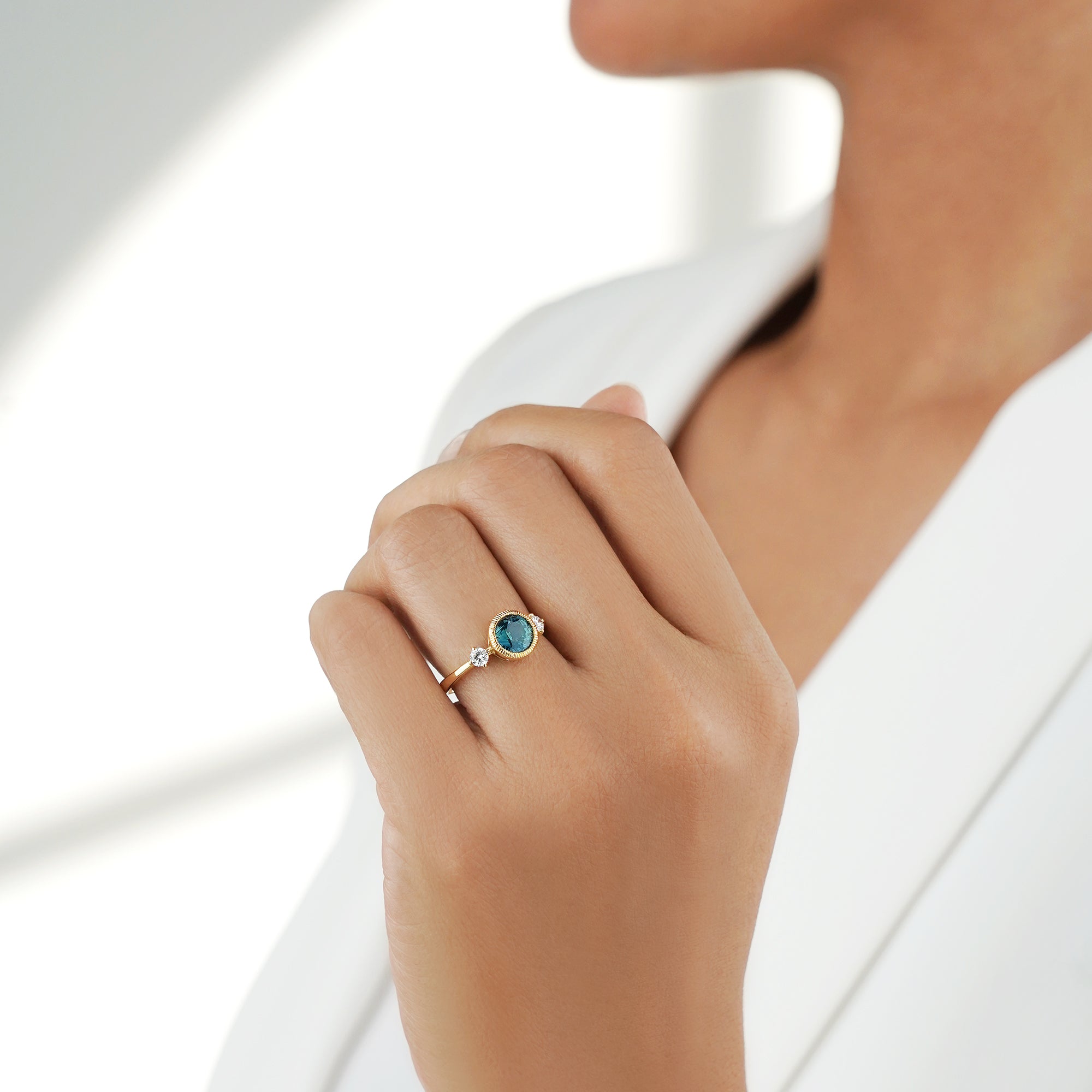 Vintage-designed Round Teal Sapphire with 2 Side Diamond Ring - Solid 18K Yellow Gold | BITS OF BALI JEWELRY